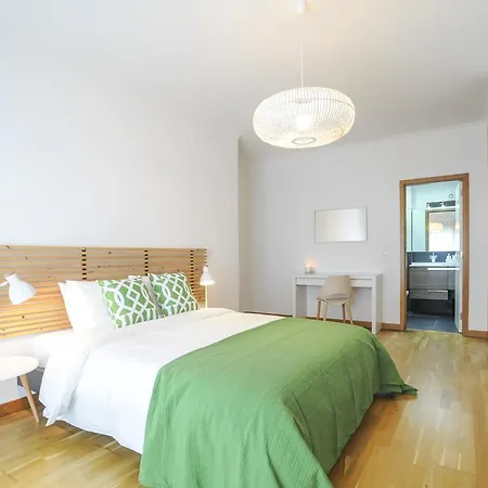 Апартаменти Top Duplex - 4 Bedrooms & Garage *