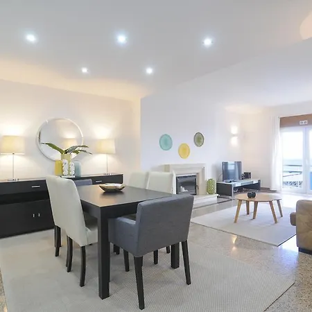 Top Duplex - 4 Bedrooms & Garage Лісабон